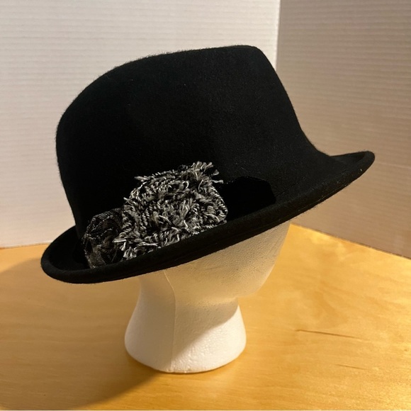 Sonoma Wool Hat With Cloth Flowers Women’s One Size Black Fedora - Picture 1 of 9